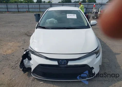 2023 Toyota Corolla Hybrid Le z USA, uszkodzony, nr VIN JTDBCMFE2P3013917